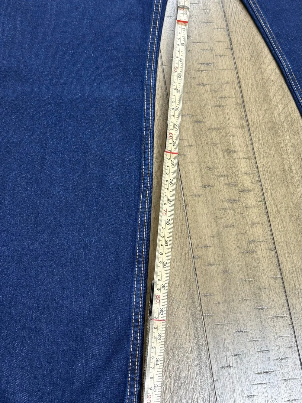 Levis deep stitching